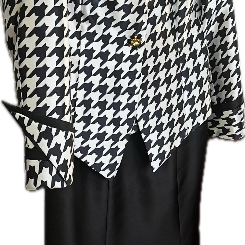 Black and White Houndstooth Skirt & Jacket Suit - Picture 8 of 8